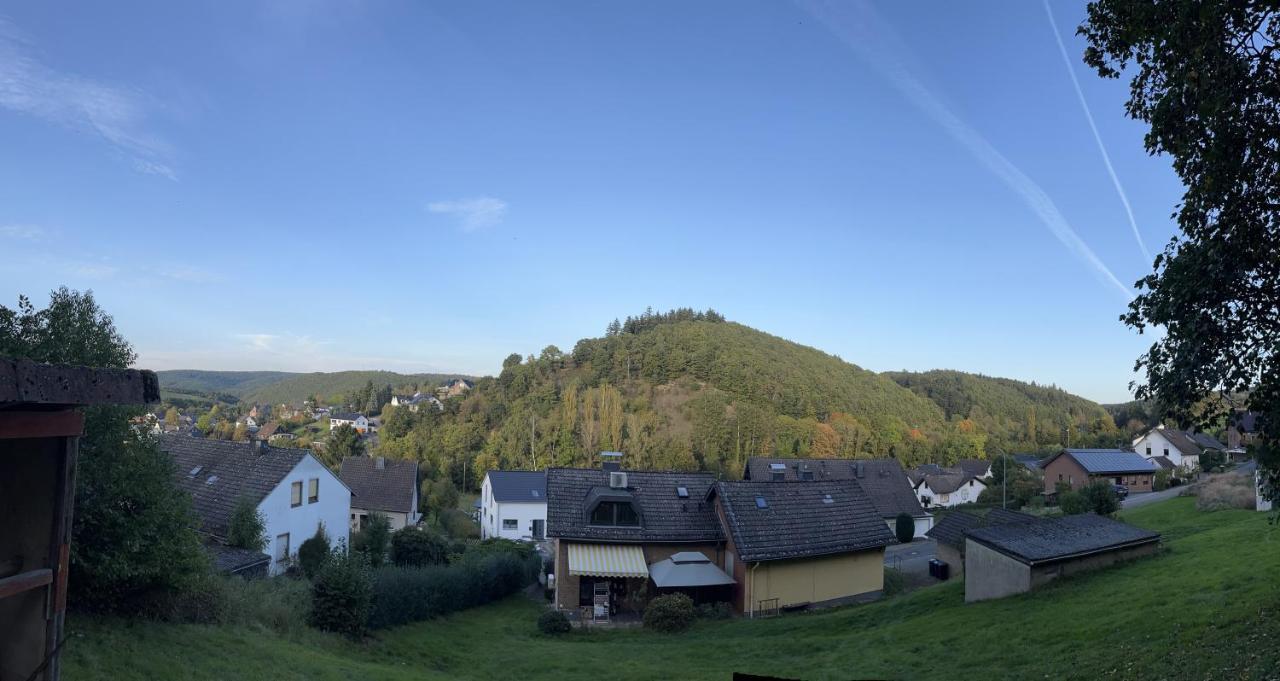 Gemuetliches Feriendomizil*Eifel* Villa บัดมึนสเตอร์ไอเฟิล ภายนอก รูปภาพ